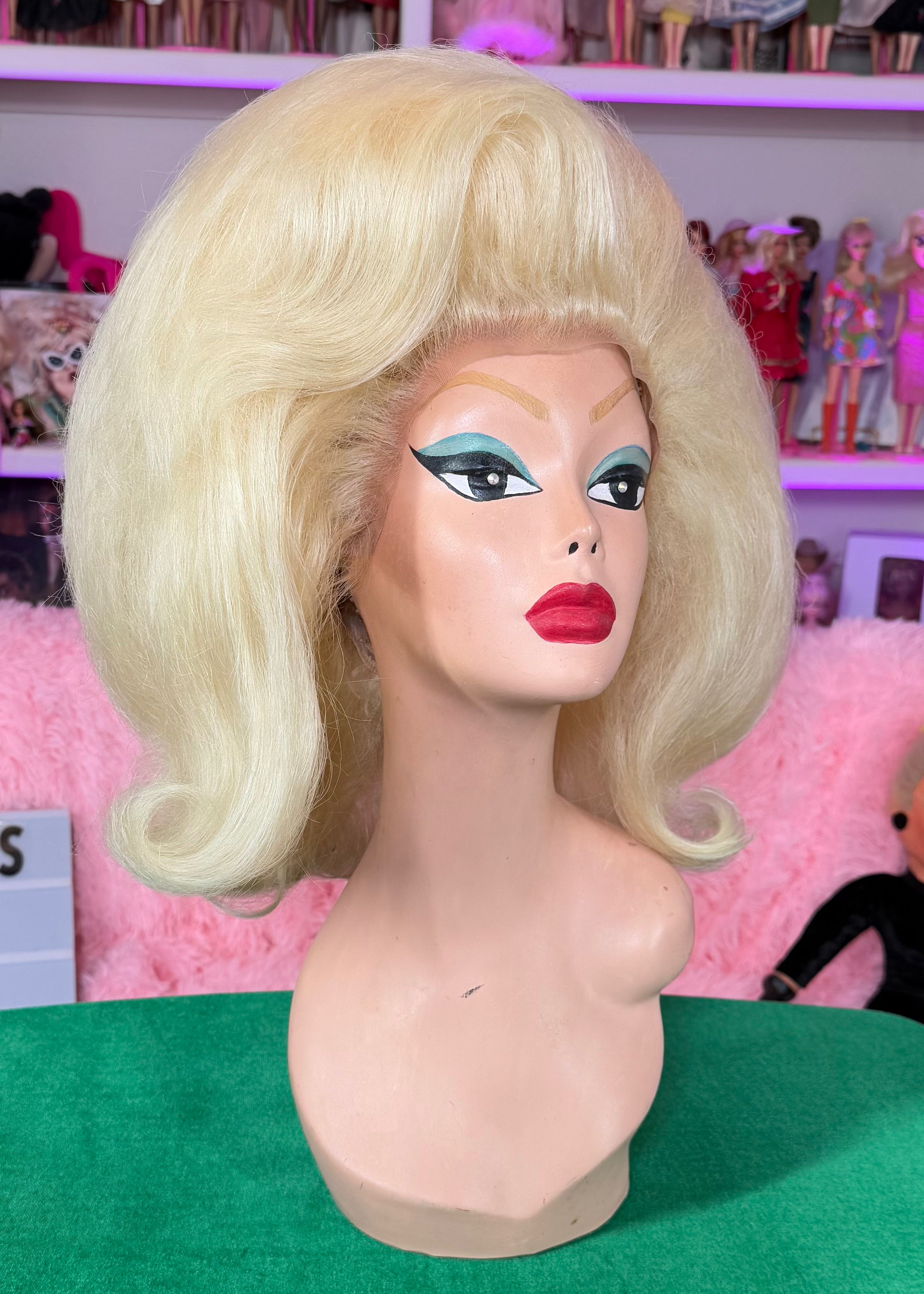 AS SEEN ON YOUTUBE: FLIP YOUR WIG (JAYMES WORN WIG)